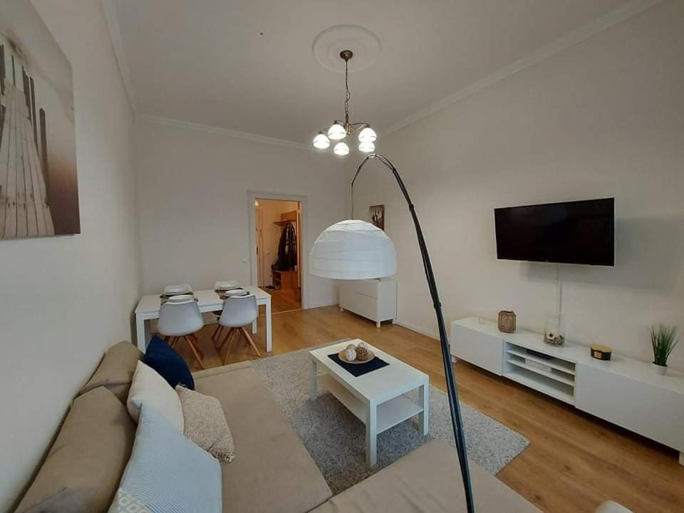 Alfoeldi Palace Apartman Дебрецен Екстер'єр фото