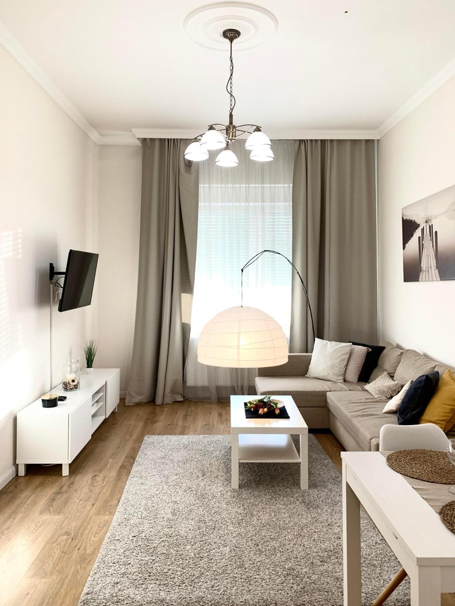 Alfoeldi Palace Apartman Дебрецен Екстер'єр фото